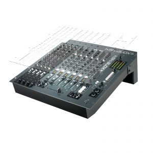 ALLEN & HEATH XONE 42 – DJ Skin ALLEN & HEATH XONE 42 – DJ Skin